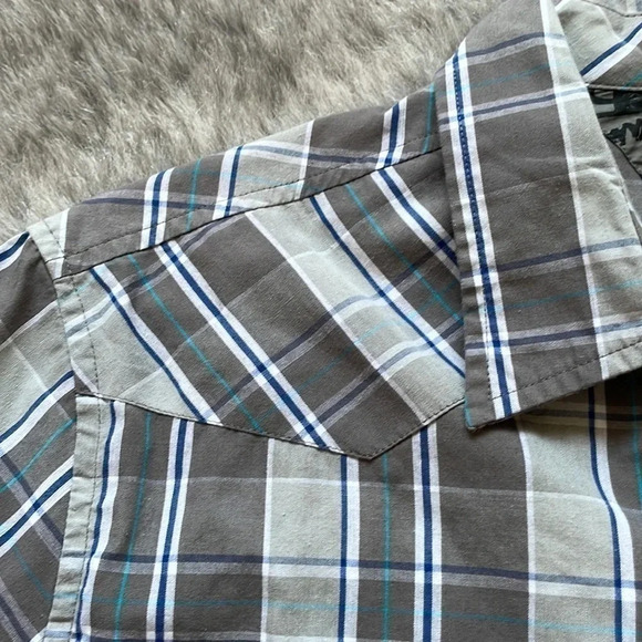 🔥4/$20 Tony  Hawk Plaid Short Sleeve Button Down - Picture 7 of 10